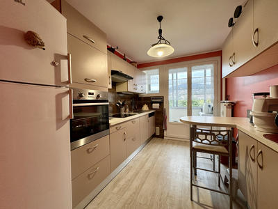 Appartement - 101 m² - 6 pièces