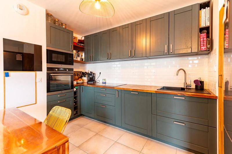 Duplex - 93 m² - 5 pièces