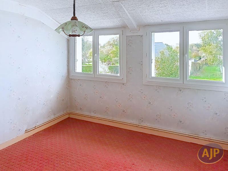 Maison - 102 m² - 5 pièces