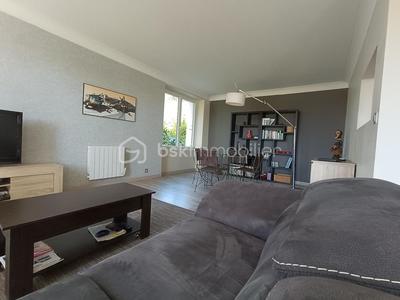 Maison traditionnelle - 108 m² - 5 pièces