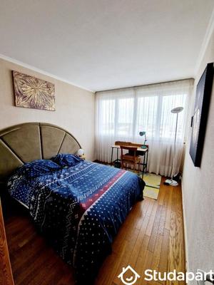 Chambre - 12 m² - 1 pièce