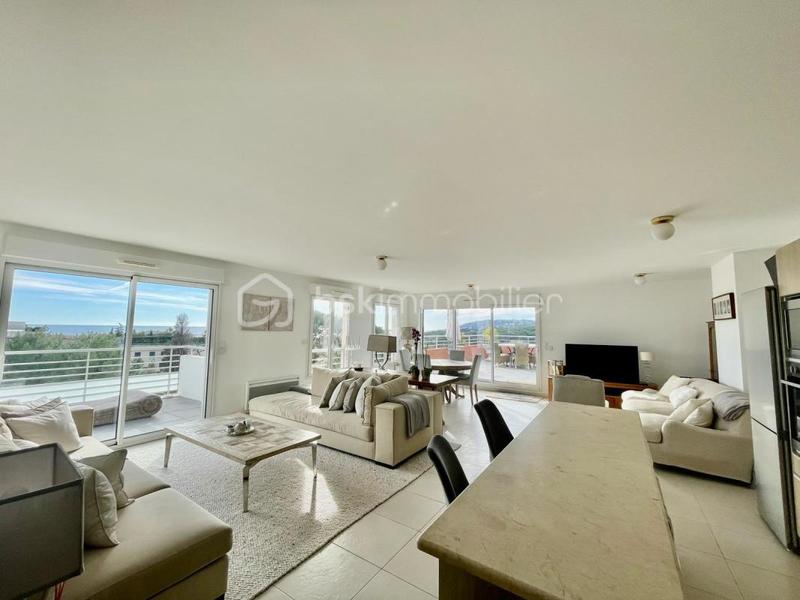 Penthouse - 118 m² - 4 pièces