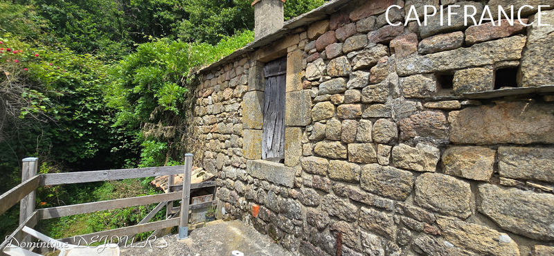 Maison - 200 m² - 6 pièces