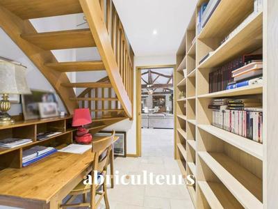 Propriété - 217 m² - 8 pièces