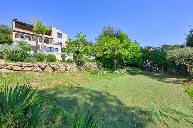 Maison - 166 m² - 5 pièces