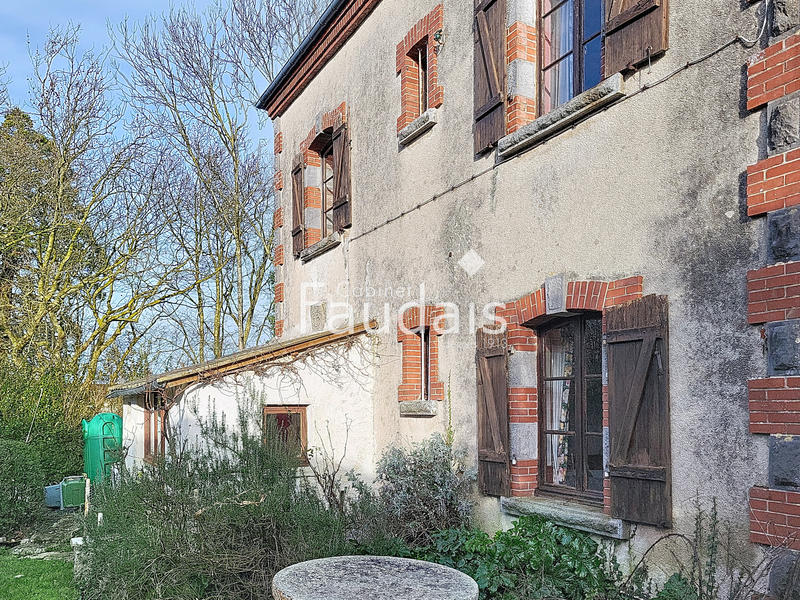 Maison - 86 m² - 6 pièces