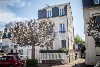 Maison bourgeoise - 118 m² - 5 pièces