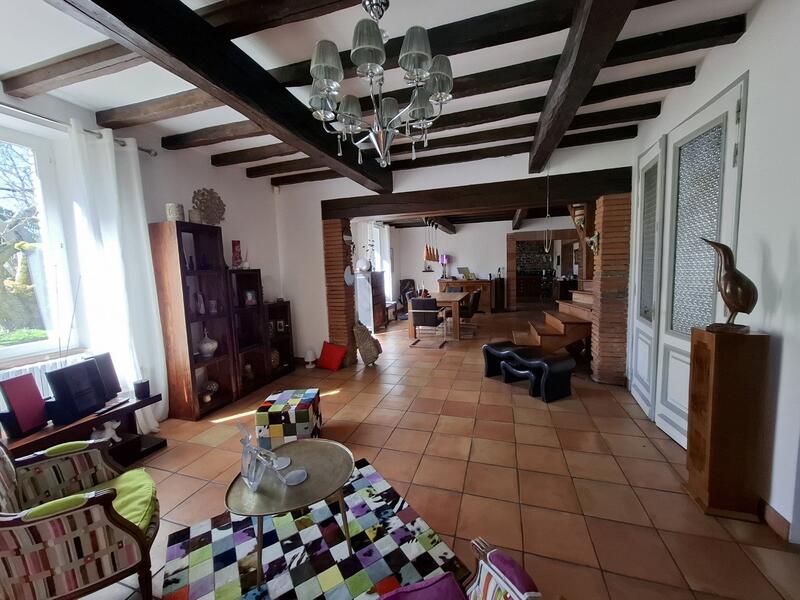 Maison ancienne - 249 m² - 6 pièces
