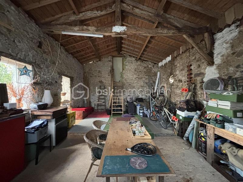 Immeuble - 110 m² - 3 pièces