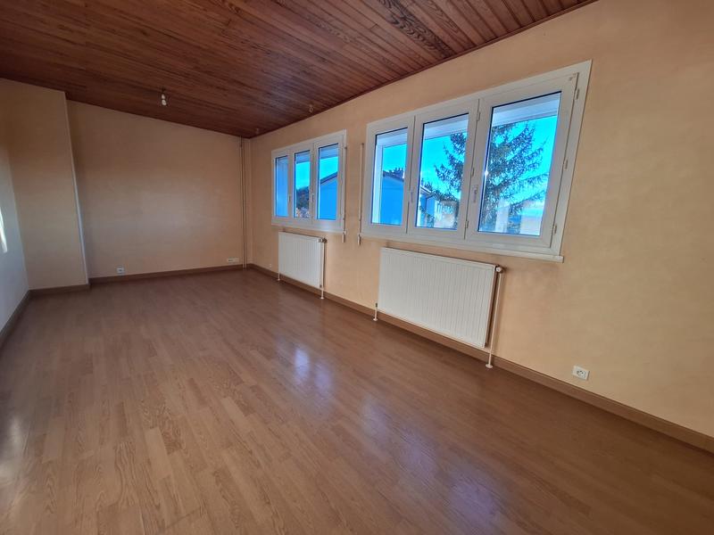 Maison - 95 m² - 5 pièces