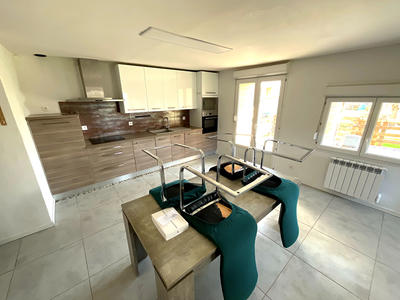 Maison - 164 m² - 8 pièces