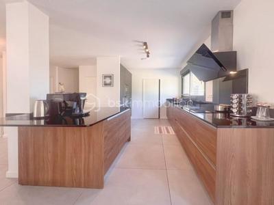 Maison - 160 m² - 7 pièces