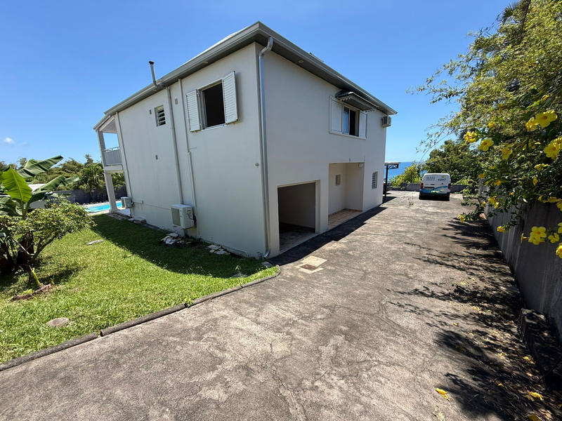 Maison - 170 m² - 6 pièces