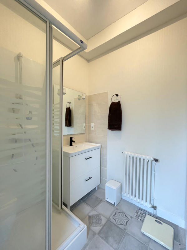 Maison - 329 m² - 10 pièces