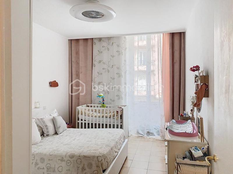 Appartement - 84 m² - 3 pièces