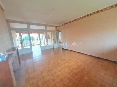 Appartement - 95 m² - 4 pièces