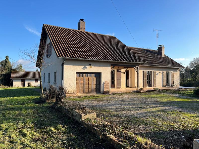 Maison traditionnelle - 171 m² - 7 pièces