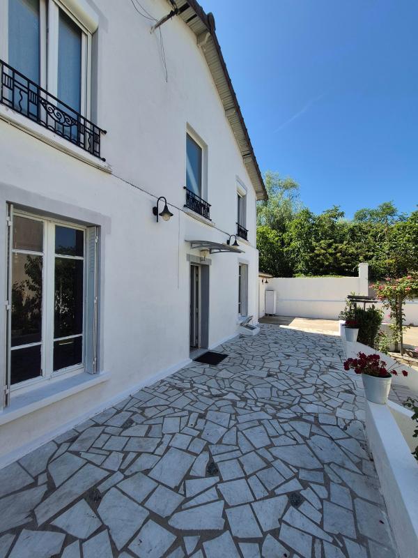 Maison - 86 m² - 5 pièces