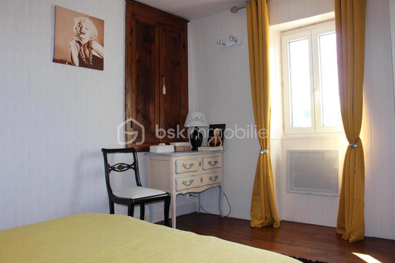 Maison - 168 m² - 8 pièces