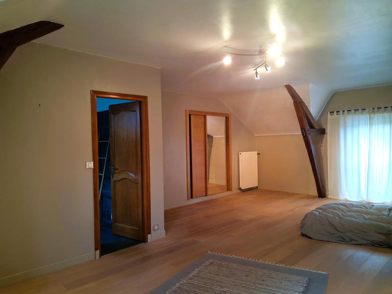 Maison - 213 m² - 6 pièces