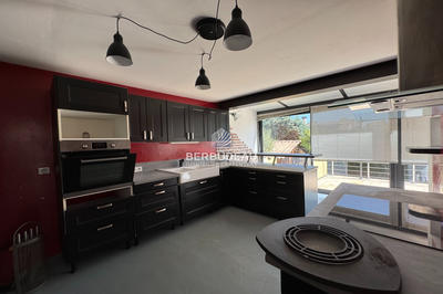 Maison - 122 m² - 4 pièces