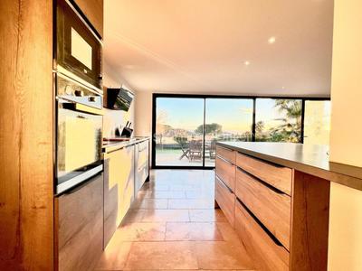 Villa - 165 m² - 6 pièces