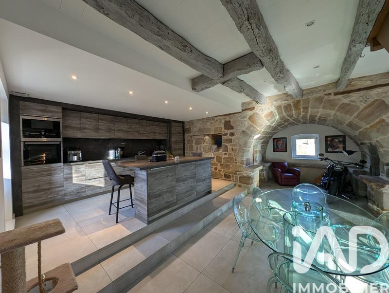 Maison - 110 m² - 4 pièces