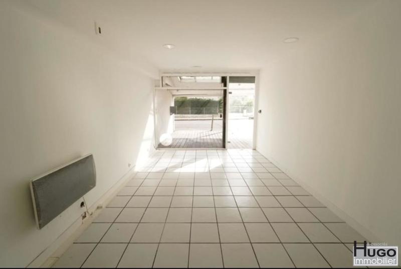 Local commercial - 210 m²