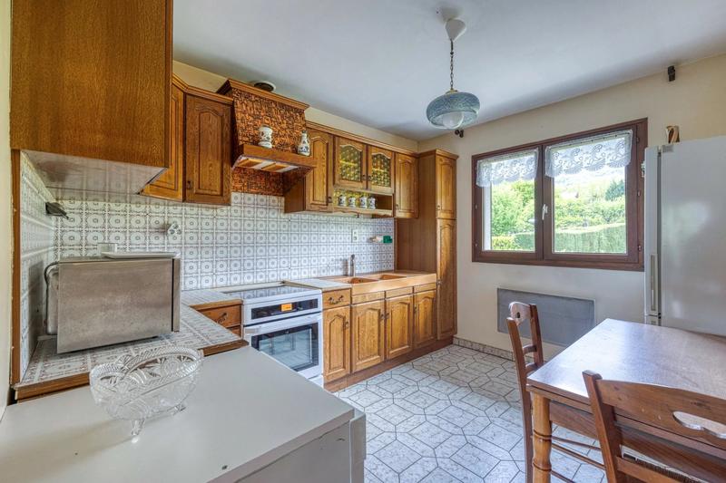 Maison - 180 m² - 8 pièces