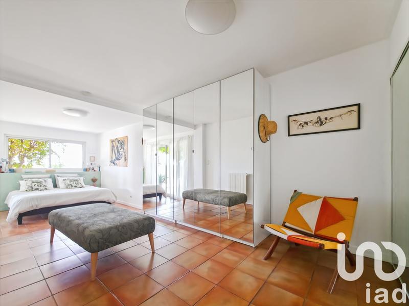 Maison - 299 m² - 9 pièces