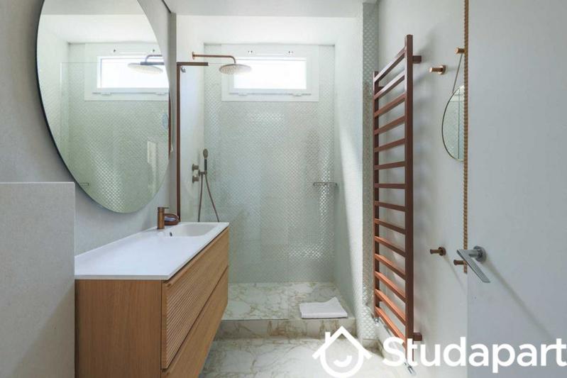 Appartement - 65 m² - 1 pièce