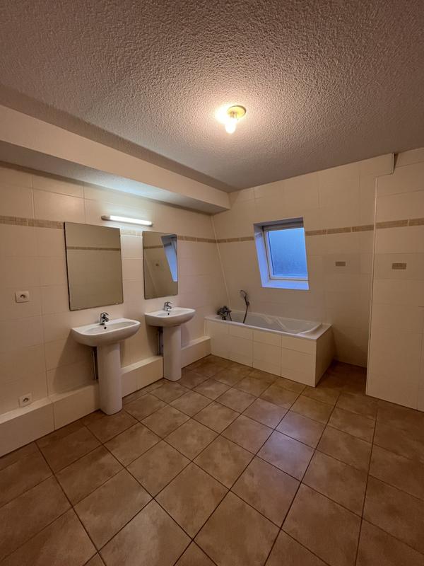 Appartement - 116 m² - 4 pièces