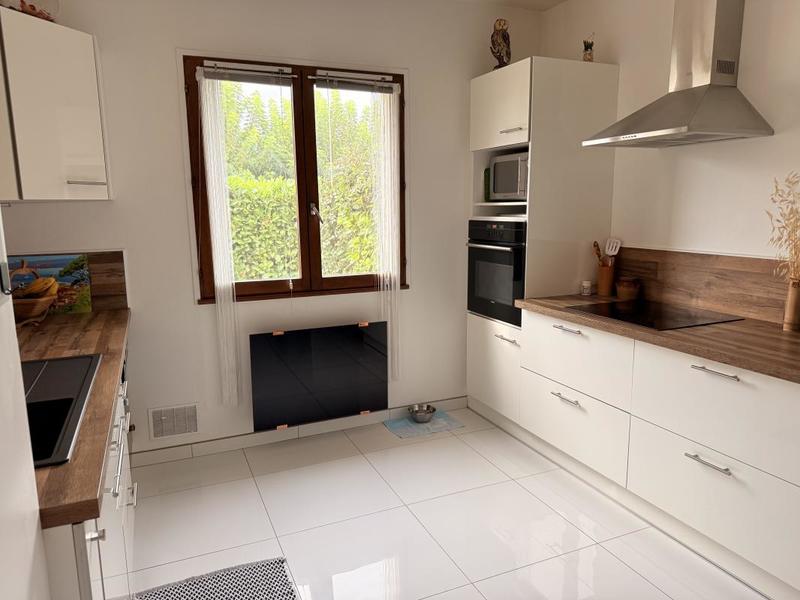 Maison - 140 m² - 6 pièces