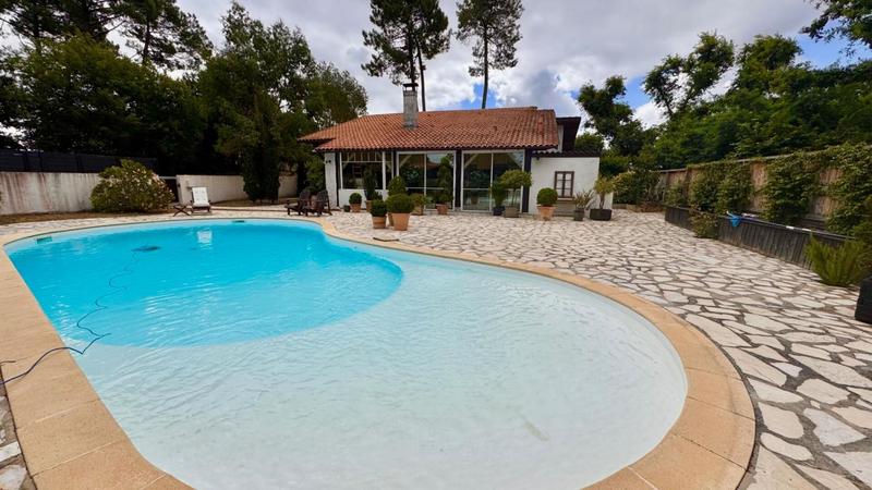 Maison - 145 m² - 7 pièces