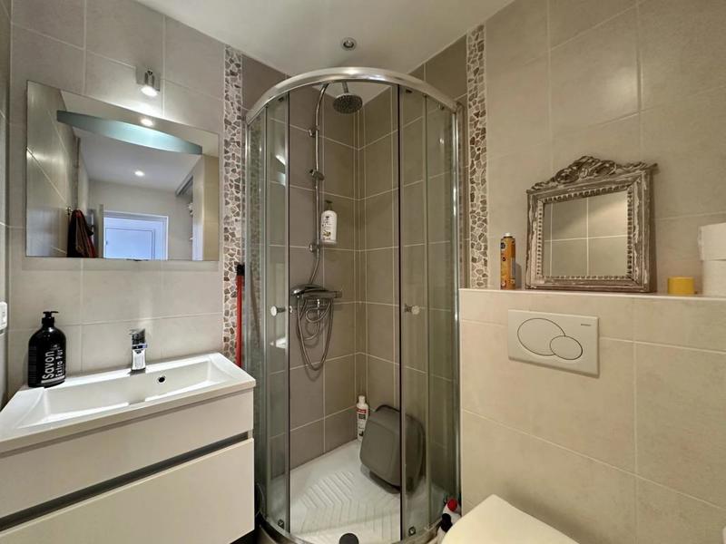 Appartement - 97 m² - 5 pièces