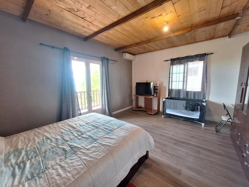 Maison - 179 m² - 5 pièces