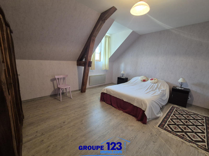 Maison - 207 m² - 5 pièces