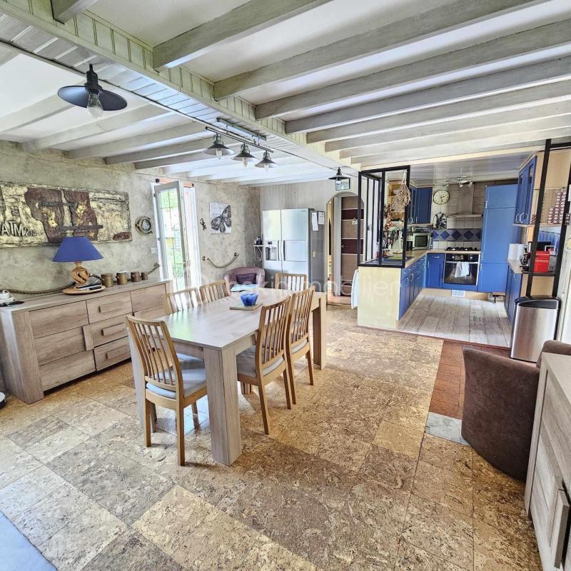 Propriété - 125 m² - 7 pièces