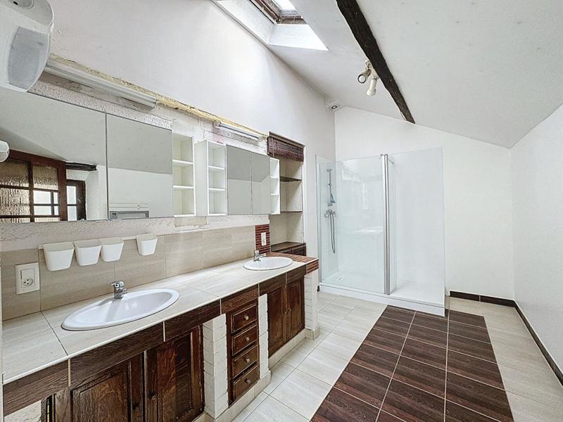 Appartement - 130 m² - 5 pièces