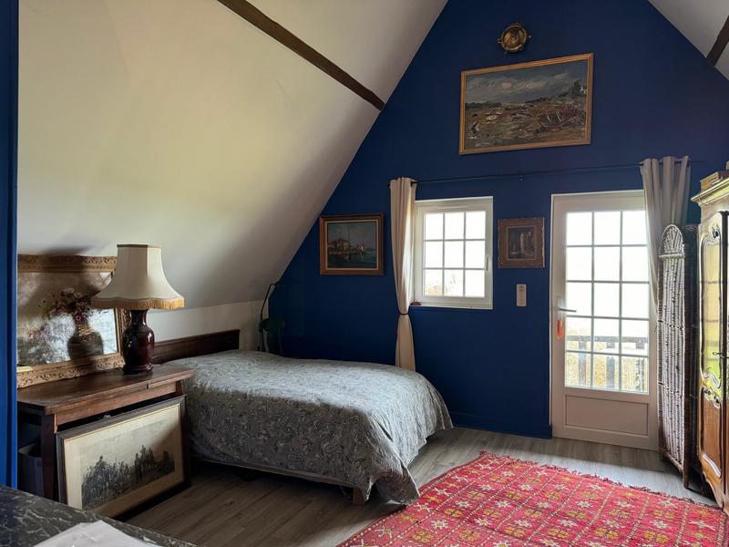 Maison - 210 m² - 8 pièces