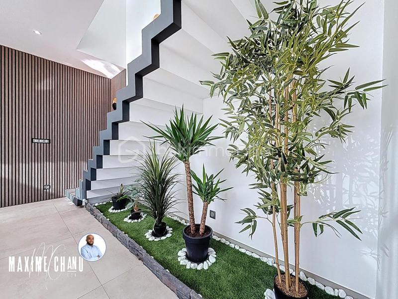 Maison - 130 m² - 5 pièces