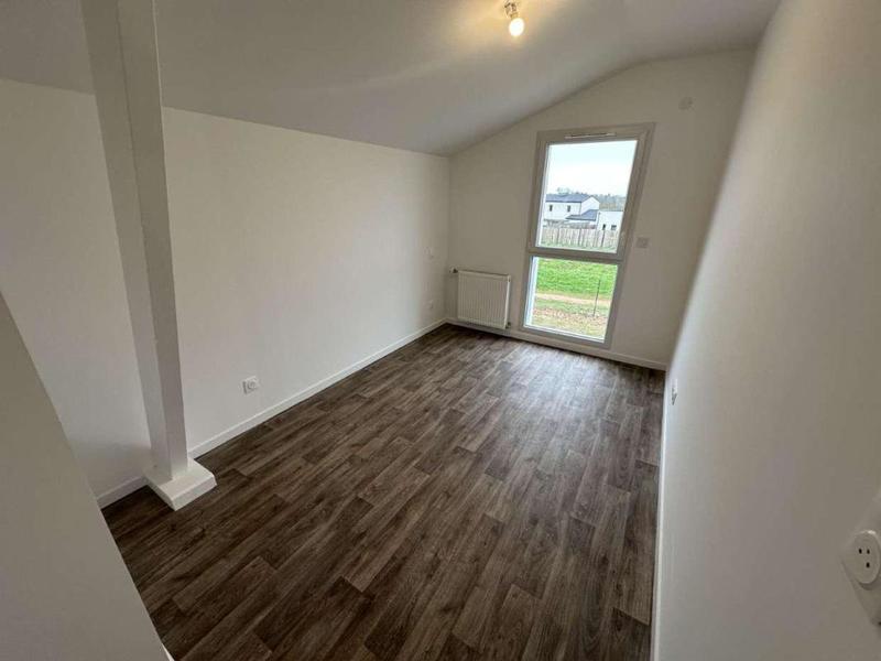 Maison - 95 m² - 5 pièces