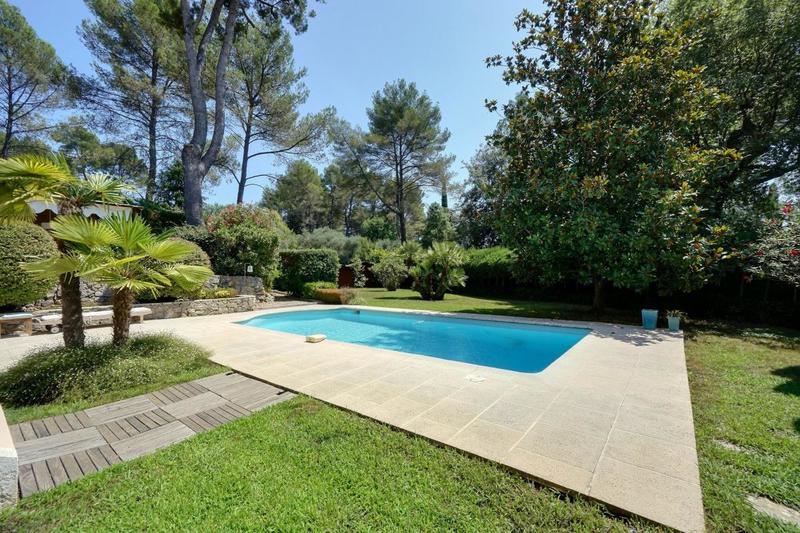 Maison - 150 m² - 4 pièces