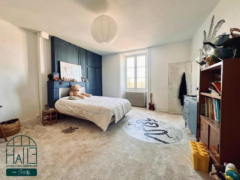 Maison - 311 m² - 9 pièces