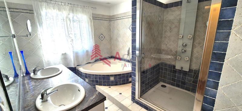 Villa - 150 m² - 6 pièces