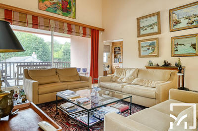 Duplex - 210 m² - 7 pièces