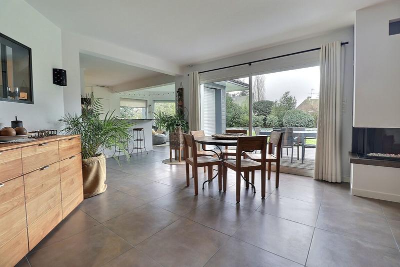 Maison - 194 m² - 7 pièces