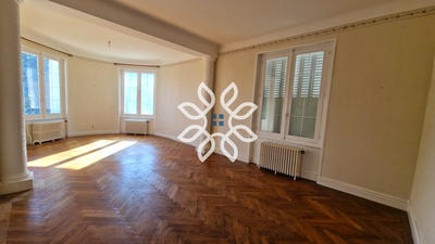 Maison - 149 m² - 6 pièces