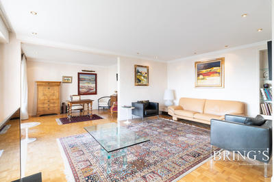 Appartement - 126 m² - 7 pièces