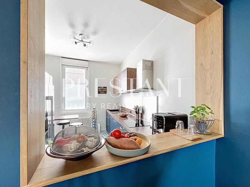 Maison - 195 m² - 8 pièces